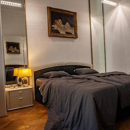 Basilica -Quiet, Privat, Balcony, The Best Area Budapest Bagian luar foto